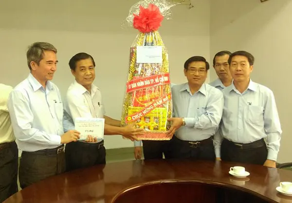 Chúc tết 2 đơn vị quản lý khai thác thủy lợi cho TP.HCM