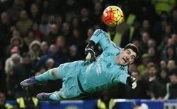 Chelsea phải vào chung kết cúp FA hoặc Champions League