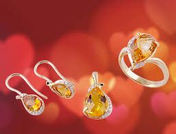 Giảm giá đến 10% mặt hàng nữ trang dịp lễ Tình nhân