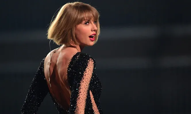 “1989” của Taylor Swift bất ngờ giành giải Album của năm