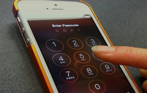 Apple phản đối bẻ khóa iPhone theo yêu cầu của Chính phủ