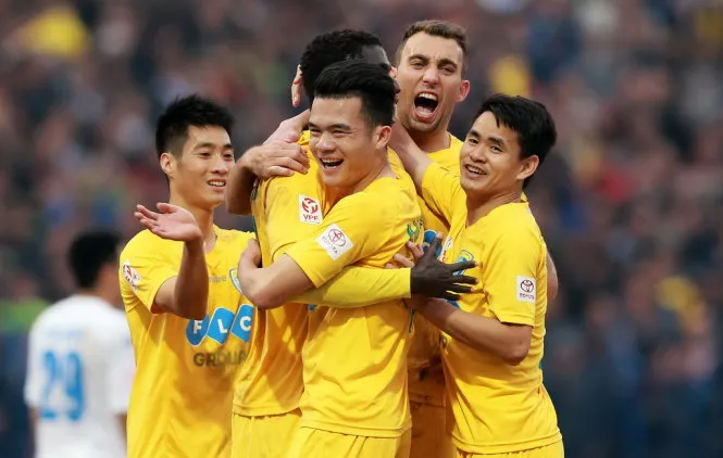 Thắng 3 - 0 trước Hà Nội TundefinedT: Thanh Hóa gây ấn tượng mạnh