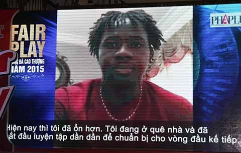 Cầu thủ Abass Dieng đoạt giải Fair Play 2015 
