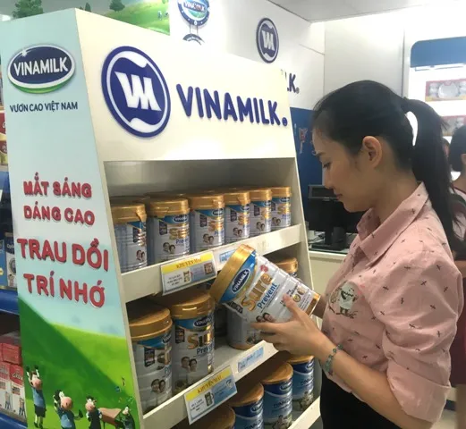 Người tiêu dùng bình chọn Vinamilk 20  năm liền là hàng Việt Nam Chất Lượng Cao