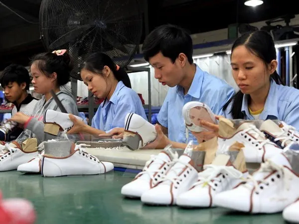 Điểm tin 24 giờ - 28/02/2016: Hơn 16.000 doanh nghiệp ngừng hoạt động trong 2 tháng đầu năm 