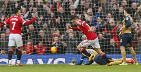 Kết quả bóng đá (28/2): Chân sút 18 tuổi tỏa sáng giúp MU đánh bại Arsenal