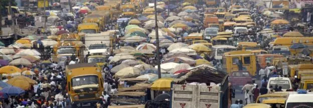 Chính phủ Nigeria loại bỏ gần 24.000 công nhân “ảo”