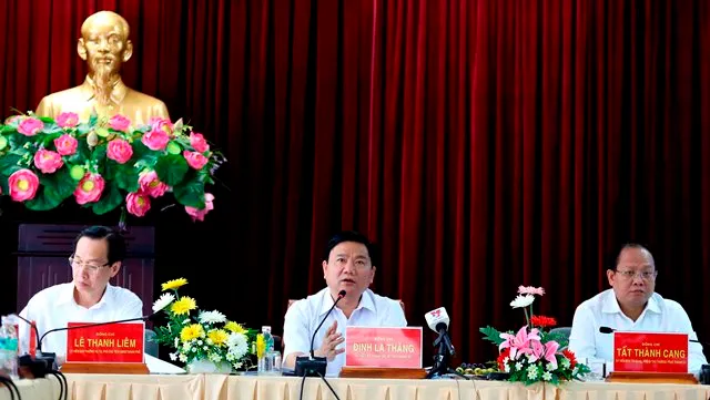 Bí thư Thành Ủy TP Đinh La Thăng: Công nghệ cao phải gắn với thực tiễn
