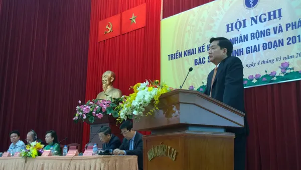 Bí thư Thành Uỷ Đinh La Thăng đặt hàng Bộ Y Tế