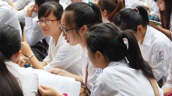 Cuối tháng 3, triển khai tiêm ngừa sởi - rubella cho học sinh THPT