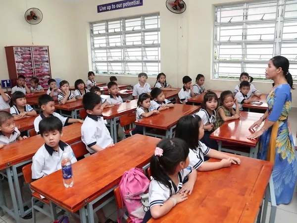 Trường lớp chưa đáp ứng kịp tốc độ gia tăng dân số cơ học