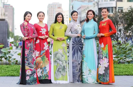 Tháng 3: Thướt tha áo dài xuống phố
