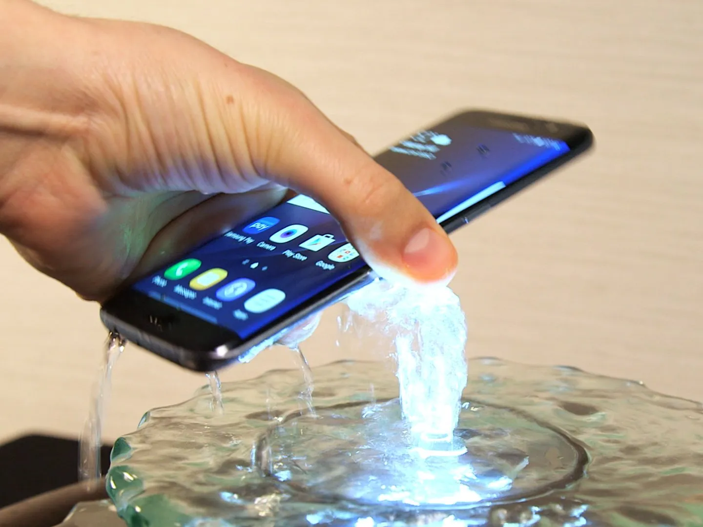 Thủ thuật sử dụng tối đa những tính năng mới của Samsung Galaxy S7