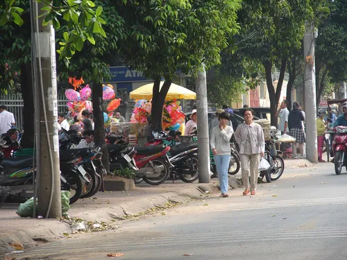 Lối nào cho người đi bộ?