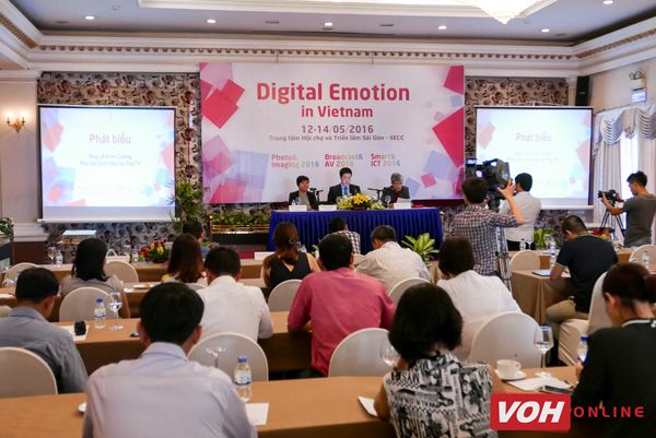 12/5, khai mạc Triển lãm Photo undefined Imaging 2016