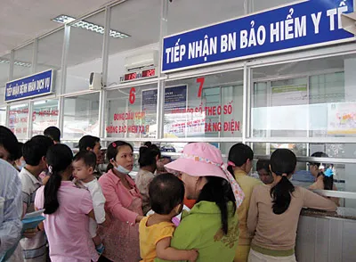 Bệnh nhân BHYT trái tuyến sẽ được thanh toán tại các bệnh viện quận, huyện của TPHCM