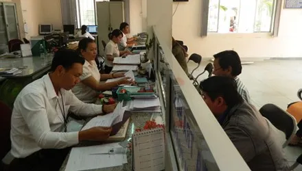 Cán bộ cơ sở phải bám sát địa bàn, gần dân