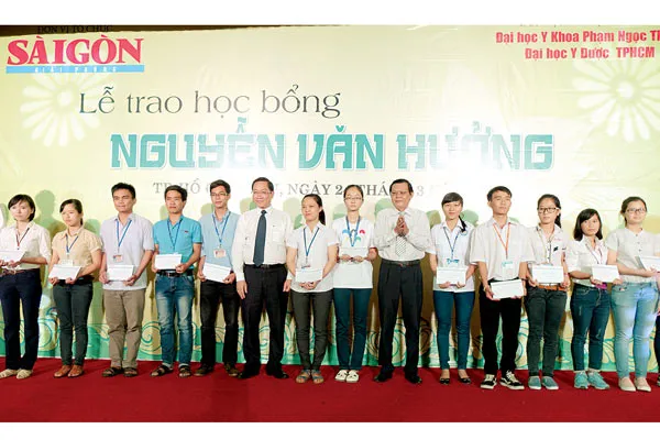 150 suất học bổng cho sinh viên ngành y