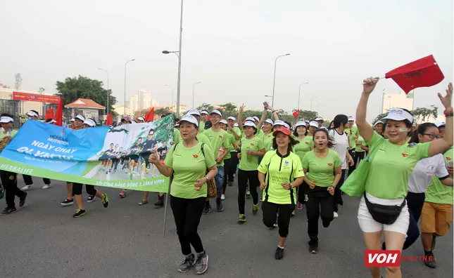 TPHCM: Hàng chục ngàn người dân tham gia ngày chạy Olympic