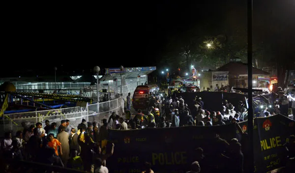 Pakistan: Đánh bom liều chết, 52 người thiệt mạng