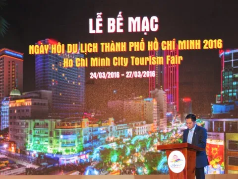 Gần 300 ngàn lượt khách đến Ngày hội du lịch TPHCM 2016