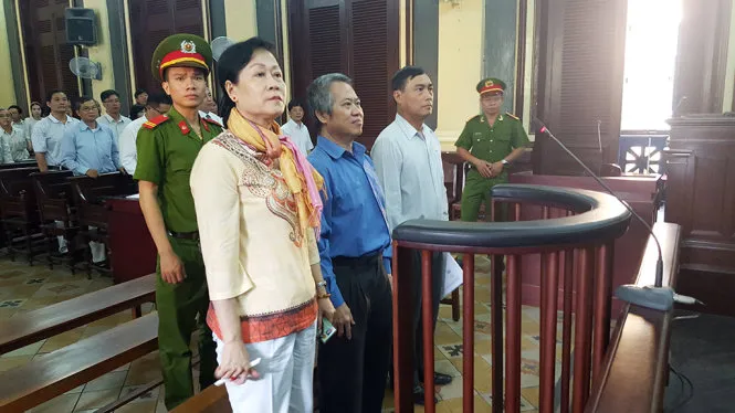 Nguyên Giám đốc Bệnh viện Đa khoa Bưu điện TPHCM vào tù