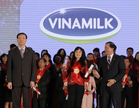 Vinamilk được vinh danh Thương hiệu mạnh của Việt Nam năm 2015