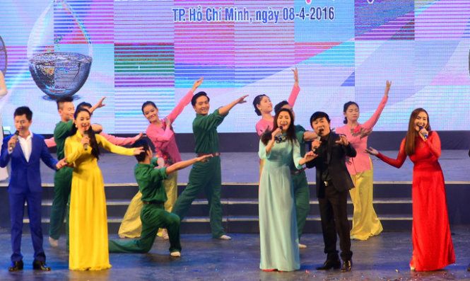 Đêm “Kết nối yêu thương 3” quyên góp được 14 tỷ đồng