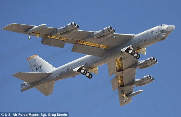 Mỹ đưa “quái vật” B-52 vào cuộc chiến chống IS