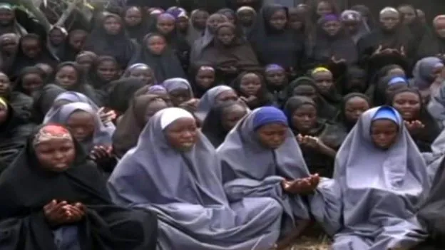 Nigeria: Boko Haram tung video gần 300 nữ sinh bị bắt cóc