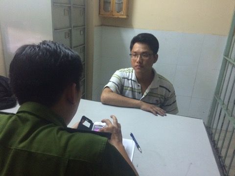 Bắt kẻ dùng dao cướp tiệm vàng giữa ban ngày