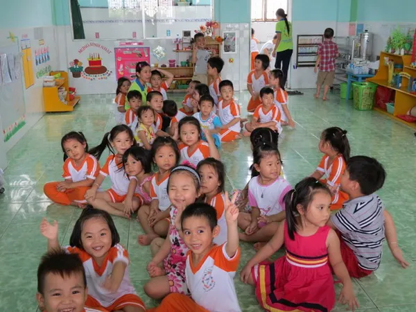Thêm nhiều chỗ học cho con công nhân: Niềm vui song hành với nỗi lo