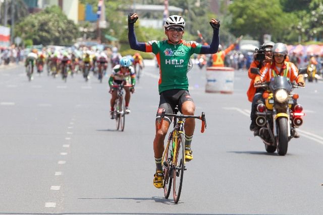 Huỳnh Thanh Tùng bảo vệ thành công áo vàng