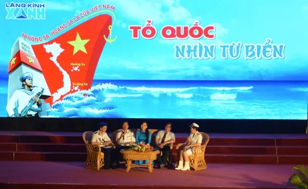 Tổ Quốc nhìn từ biển
