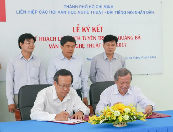 VOH ký kết liên tịch Liên hiệp các Hội Văn học - Nghệ thuật TPHCM