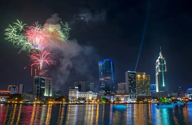 Từ 19h30 tối nay, cấm xe trên nhiều tuyến đường trung tâm thành phố 