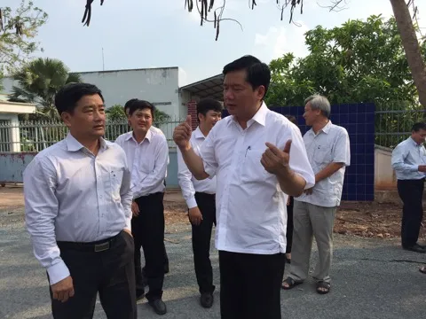 Bí thư Thành ủy Đinh La Thăng cam kết lời nói sẽ luôn đi đôi với việc làm