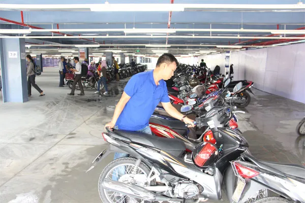 Tân Sơn Nhất: Bắt đầu nhận giữ xe qua đêm cho hành khách