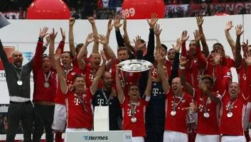 Bayern Munich 3-1 Hannover 96 (Vòng 34 Bundesliga 2015/16)