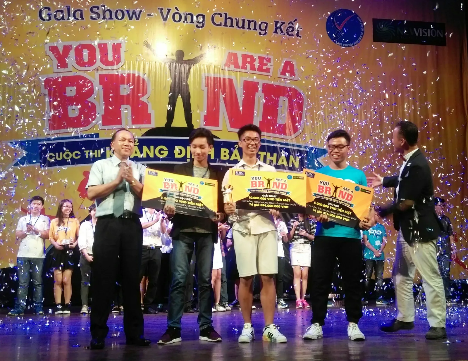 Khẳng định bản thân qua You are a brand