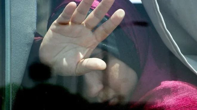 Ai Cập tìm thấy đồ đạc, mảnh vỡ từ vụ tai nạn máy bay trên biển