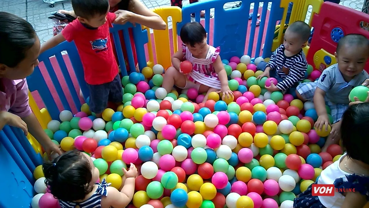 Hè về, lại “nóng” chuyện tìm nơi gửi trẻ