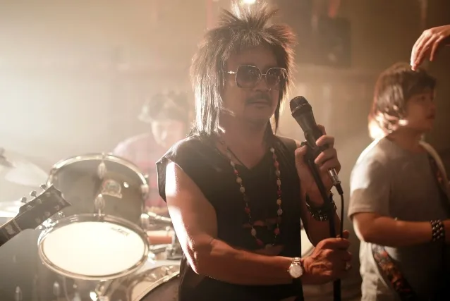 Danh hài Hoàng Sơn chuyển sang hát nhạc rock 