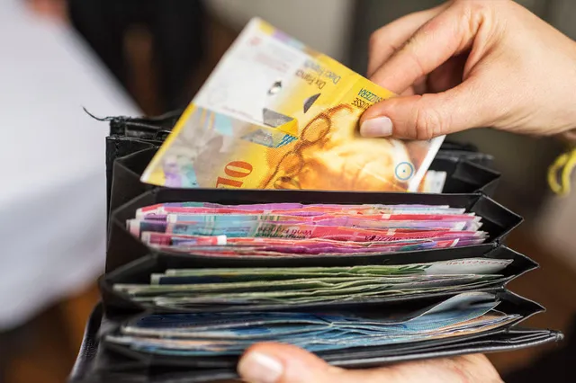 Thụy Sĩ lần đầu bỏ phiếu chính sách thu nhập cơ bản