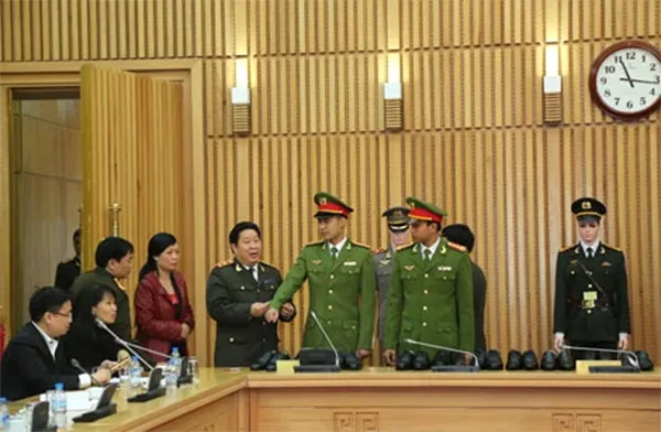 Điểm tin sáng – 06/06/2016: Công an TPHCM thay trang phục mới từ ngày 6/6