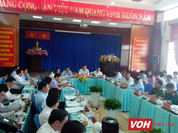 Bí thư Thành ủy TPHCM Đinh La Thăng ghi nhận, giải quyết các kiến nghị của Huyện ủy Nhà Bè