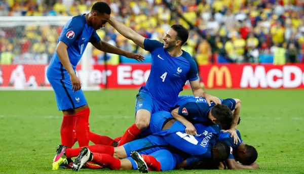 Kết quả bóng đá (11/6): Dimitri Payet tỏa sáng giúp Pháp giành trọn 3 điểm