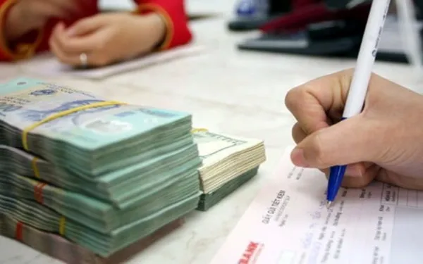 Ngân hàng Nhà nước yêu cầu báo cáo tình hình giảm lãi suất cho vay
