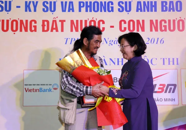 Vũ điệu tràm chim đoạt giải nhất cuộc thi ảnh “Ấn tượng đất nước – Con người Việt Nam