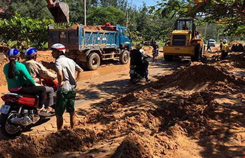 Nhanh chóng khắc phục sự cố vỡ hồ chứa nước đãi titan tại Bình Thuận